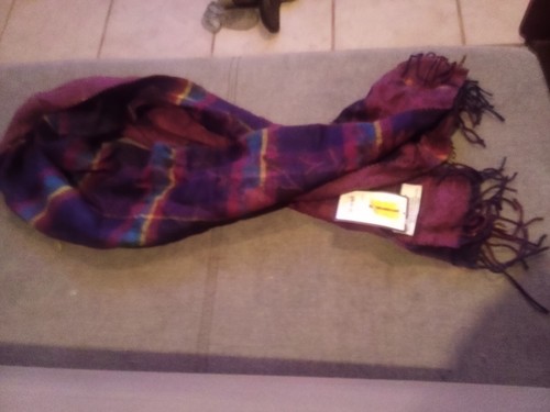 Miscellaneous lot house items - house,